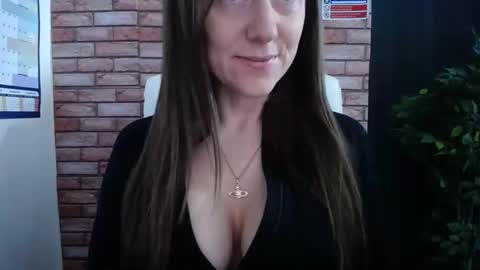 harleyrebz online show from December 3, 2025, 8:00 am