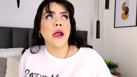 Snapshot of harmonybabe_ chatting on September 30, 2025, 11:26 am Harmony online show from September 30, 2025, 11:26 am