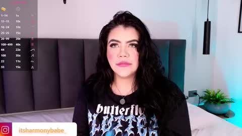 Snapshot of harmonybabe_ chatting on November 28, 2025, 8:00 pm Harmony online show from November 28, 2025, 8:00 pm