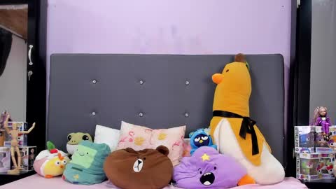 Snapshot of harmonyy_hill chatting on March 11, 2025, 12:54 am Harmony Hill online show from March 11, 2025, 12:54 am