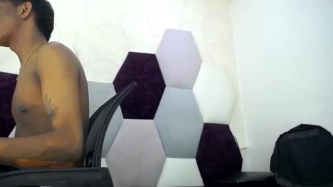 Snapshot of haroldmick chatting on February 21, 2026, 8:43 pm haroldmick online show from February 21, 2026, 8:43 pm