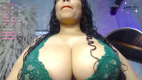 harper_ziu online show from September 12, 2025, 12:05 pm