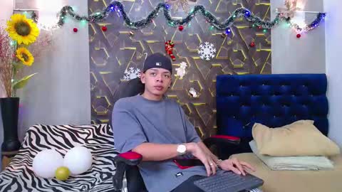 Snapshot of harry_jhonsonn chatting on December 4, 2025, 9:56 pm Harry online show from December 4, 2025, 9:56 pm