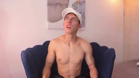 Snapshot of harry_klein chatting on September 21, 2025, 5:36 pm H K online show from September 21, 2025, 5:36 pm