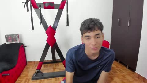 Snapshot of harry_latinboy chatting on January 6, 2025, 7:45 pm Harry online show from January 6, 2025, 7:45 pm