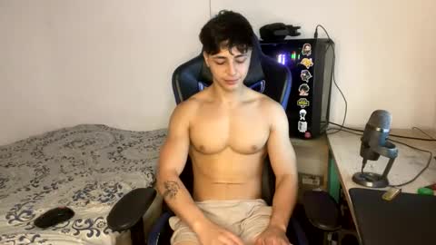 Snapshot of harry_p01 chatting on December 8, 2024, 1:36 pm harry_p01 online show from December 8, 2024, 1:36 pm