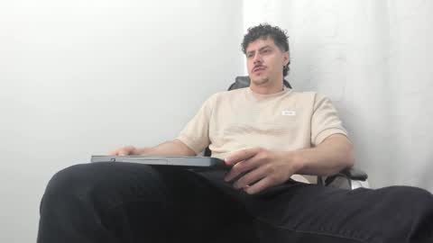 alpha online show from November 1, 2025, 3:19 am