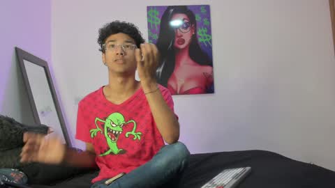 Snapshot of harrytwink18 chatting on January 30, 2025, 1:42 pm HARRY online show from January 30, 2025, 1:42 pm