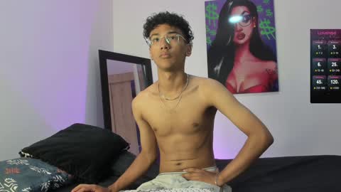 Snapshot of harrytwink18 chatting on February 5, 2025, 1:33 pm HARRY online show from February 5, 2025, 1:33 pm