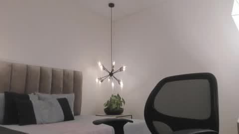 Harry Jones online show from February 16, 2025, 5:48 pm