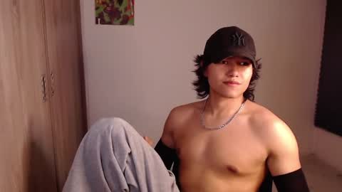 Snapshot of haru_boi chatting on June 10, 2026, 4:34 am Haru online show from June 10, 2026, 4:34 am