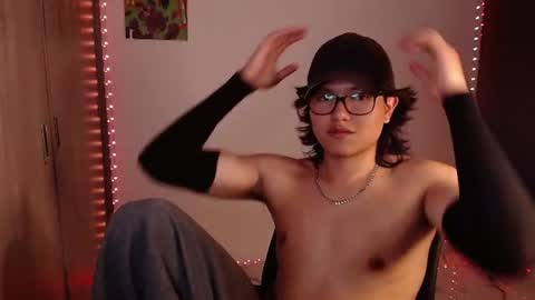 Snapshot of haru_boi chatting on June 21, 2026, 4:37 am Haru online show from June 21, 2026, 4:37 am