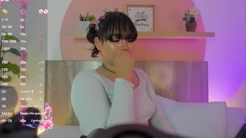 L A U R A online show from October 29, 2025, 5:10 am