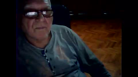 Snapshot of hasanben54398 chatting on October 27, 2025, 4:11 pm hasan online show from October 27, 2025, 4:11 pm