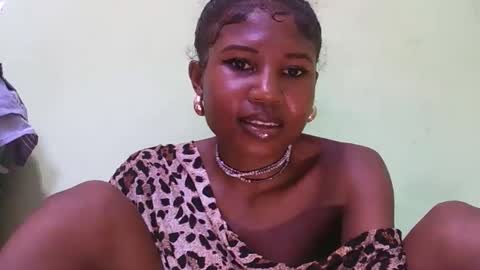 hasleyinah online show from April 1, 2026, 1:41 pm