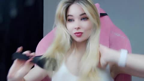 Anna online show from December 23, 2025, 7:17 am