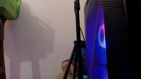 Snapshot of hathor_01 chatting on December 14, 2025, 1:27 pm HATHOR OLD online show from December 14, 2025, 1:27 pm