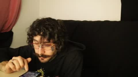 Snapshot of hatsumotokyoto chatting on January 28, 2025, 12:47 am More content 2 online show from January 28, 2025, 12:47 am