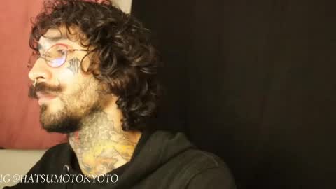 Snapshot of hatsumotokyoto chatting on February 16, 2025, 6:21 am More content 2 online show from February 16, 2025, 6:21 am