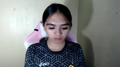 Snapshot of hawadiha chatting on May 25, 2026, 4:35 pm LIX online show from May 25, 2026, 4:35 pm