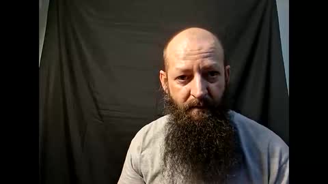 Snapshot of hawktalon007 chatting on March 1, 2026, 9:55 am Robert online show from March 1, 2026, 9:55 am