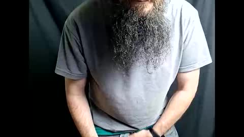 Snapshot of hawktalon007 chatting on May 25, 2026, 6:19 am Robert online show from May 25, 2026, 6:19 am