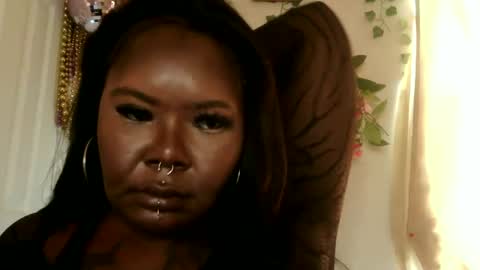 hawtchoc37 online show from September 18, 2025, 3:47 pm