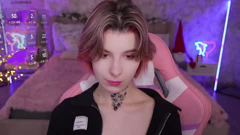 haylaamber online show from December 17, 2024, 7:18 am