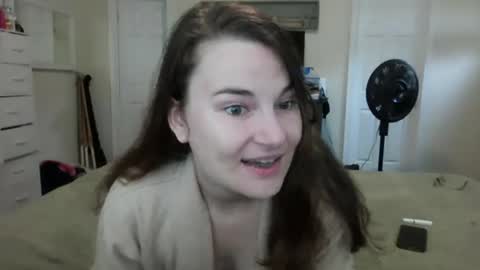 Snapshot of hazel_blue chatting on July 7, 2026, 4:22 pm Hazel Blues online show from July 7, 2026, 4:22 pm