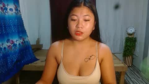 hazel_joy online show from February 12, 2026, 8:42 am
