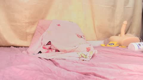 Snapshot of hazel_kataleya chatting on January 15, 2025, 10:24 pm kataleya online show from January 15, 2025, 10:24 pm