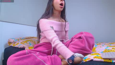 Snapshot of hazel_mafia_ chatting on December 22, 2024, 11:41 pm Hazel Mafia online show from December 22, 2024, 11:41 pm