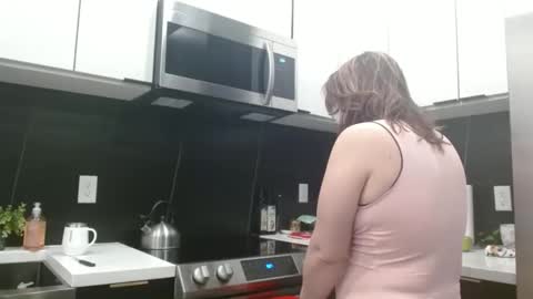 Snapshot of hazel_skye chatting on February 4, 2026, 3:07 pm Hazel online show from February 4, 2026, 3:07 pm