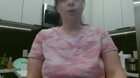 Snapshot of hazel_skye chatting on February 27, 2026, 12:10 am Hazel online show from February 27, 2026, 12:10 am