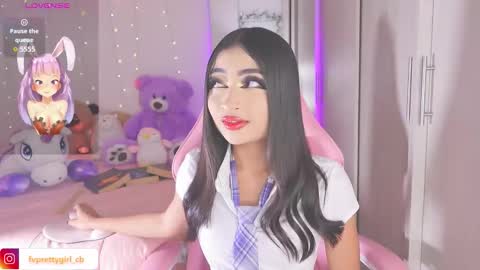 Lynn online show from October 31, 2025, 7:42 am