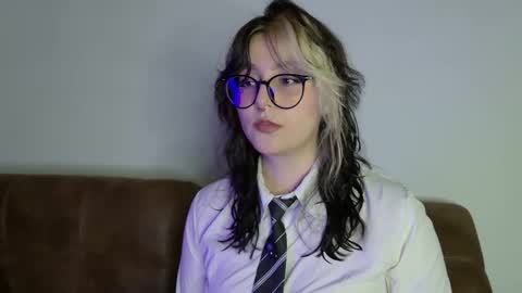 Snapshot of hazelbrownn23 chatting on May 28, 2026, 12:30 am Hazel Brown online show from May 28, 2026, 12:30 am