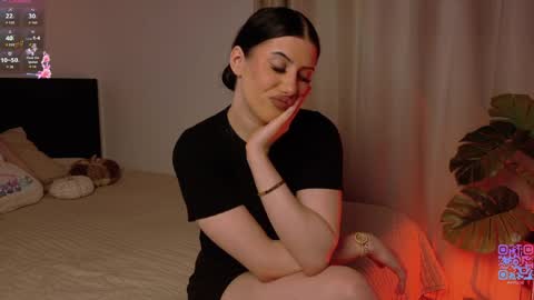 Snapshot of hazelhayess chatting on May 16, 2026, 3:44 pm hazelhayess online show from May 16, 2026, 3:44 pm