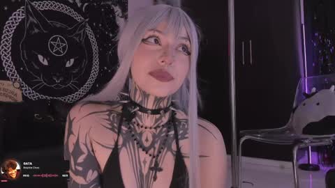 Snapshot of hazellwitch chatting on May 30, 2026, 8:39 pm Hazell Witch online show from May 30, 2026, 8:39 pm