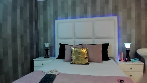 Snapshot of hazelmoret chatting on December 22, 2024, 11:44 am HazelMoret online show from December 22, 2024, 11:44 am