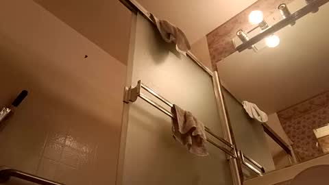 hbdj2164 online show from January 24, 2025, 9:17 am