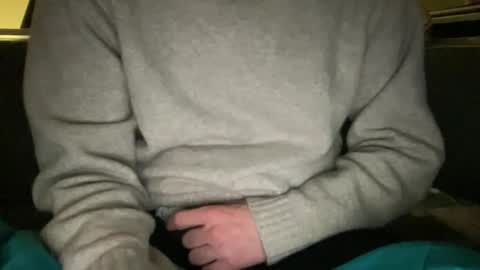 hchappel19 online show from October 30, 2025, 11:27 pm