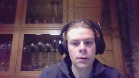 Snapshot of heart1292 chatting on November 17, 2025, 10:04 pm Heart online show from November 17, 2025, 10:04 pm