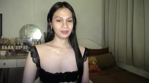 heather_bbyy online show from November 10, 2025, 9:47 pm