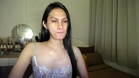 heather_bbyy online show from November 19, 2025, 7:58 pm