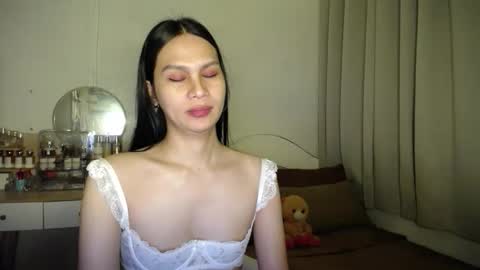 heather_bbyy online show from November 22, 2025, 8:19 pm