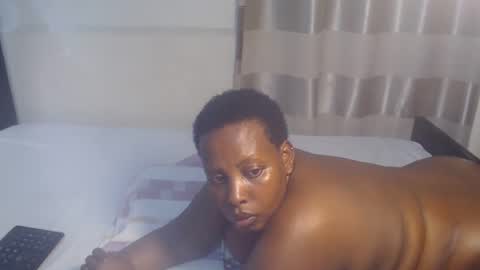 Snapshot of heatherjee chatting on February 27, 2025, 7:58 pm Heather online show from February 27, 2025, 7:58 pm