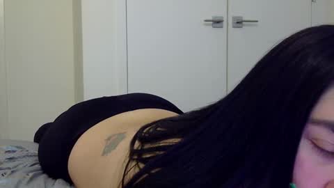 Snapshot of heatwavee chatting on January 6, 2025, 2:25 pm heatwavee online show from January 6, 2025, 2:25 pm