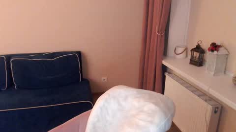 Heaven girl online show from February 20, 2025, 11:43 pm