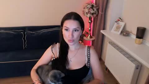 Heaven girl online show from September 30, 2025, 4:34 pm