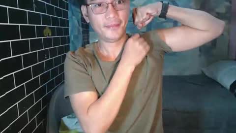 Snapshot of heaven_steven chatting on September 17, 2025, 9:49 pm Steven online show from September 17, 2025, 9:49 pm